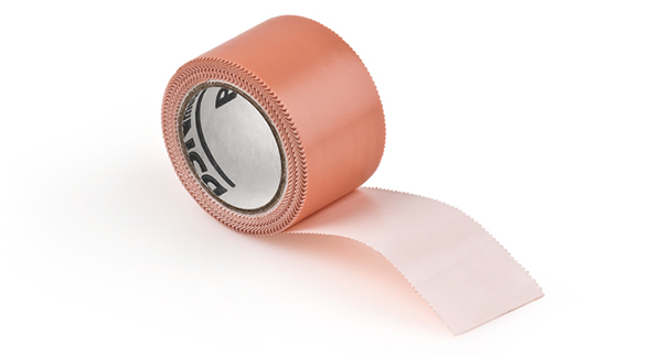 Adhesive tape with zinc oxide Leukoplast Sleek